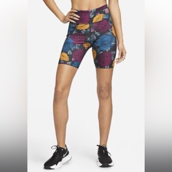 Nike One Icon Clash Black Floral Short - Picture 5 of 9